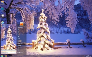 雪夜圣诞树电脑主题